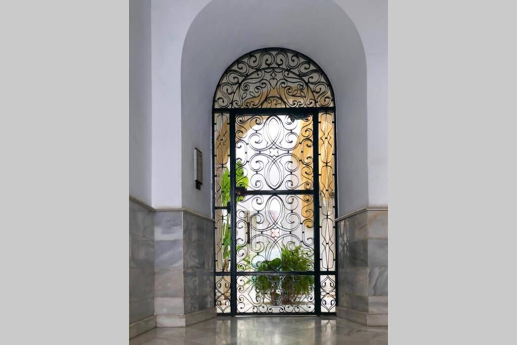 אל פוארטו דה סנטה מריה Gatu Villa Palma, Aire Acc Y Confort En El Centro Historico, " Preferente Mayores De 25 Anos Y Familias " מראה חיצוני תמונה