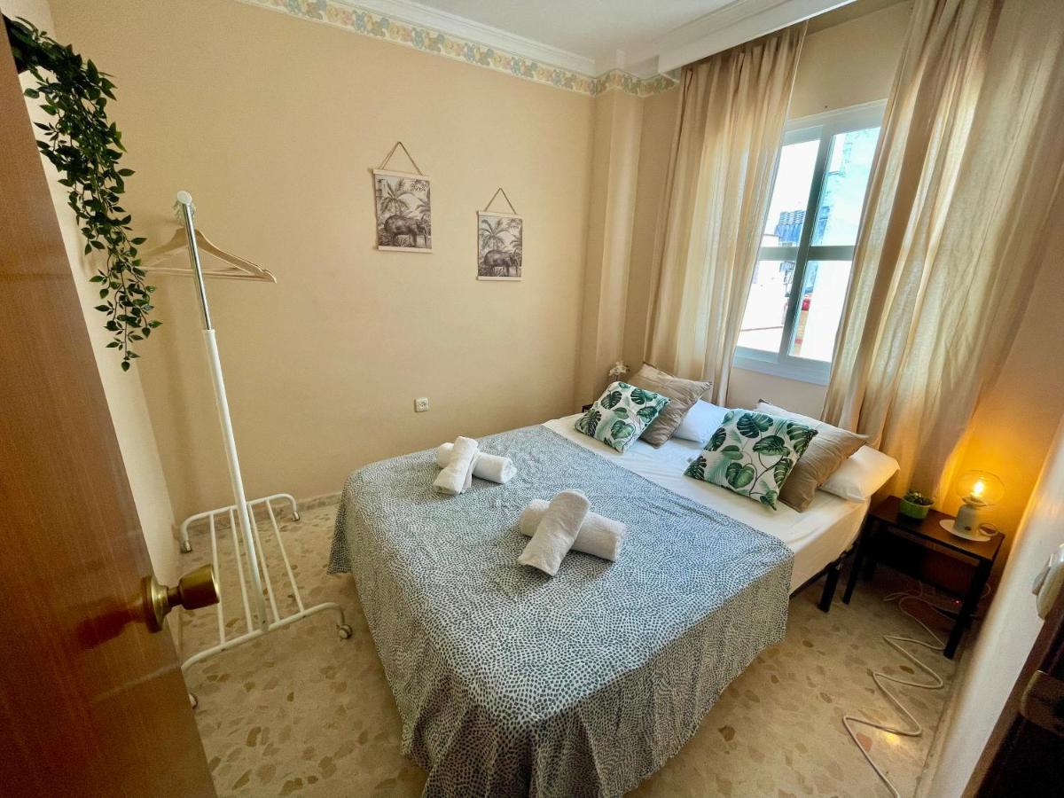 אל פוארטו דה סנטה מריה Gatu Villa Palma, Aire Acc Y Confort En El Centro Historico, " Preferente Mayores De 25 Anos Y Familias " מראה חיצוני תמונה