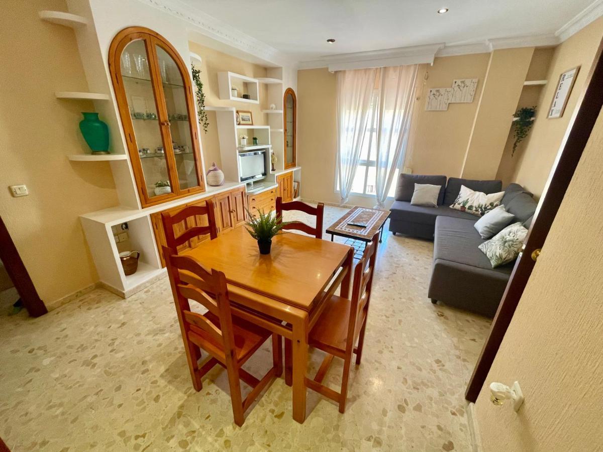 אל פוארטו דה סנטה מריה Gatu Villa Palma, Aire Acc Y Confort En El Centro Historico, " Preferente Mayores De 25 Anos Y Familias " מראה חיצוני תמונה